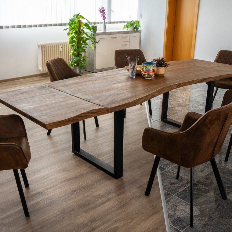 Lakazi Tisch BARCELONA Produktbild